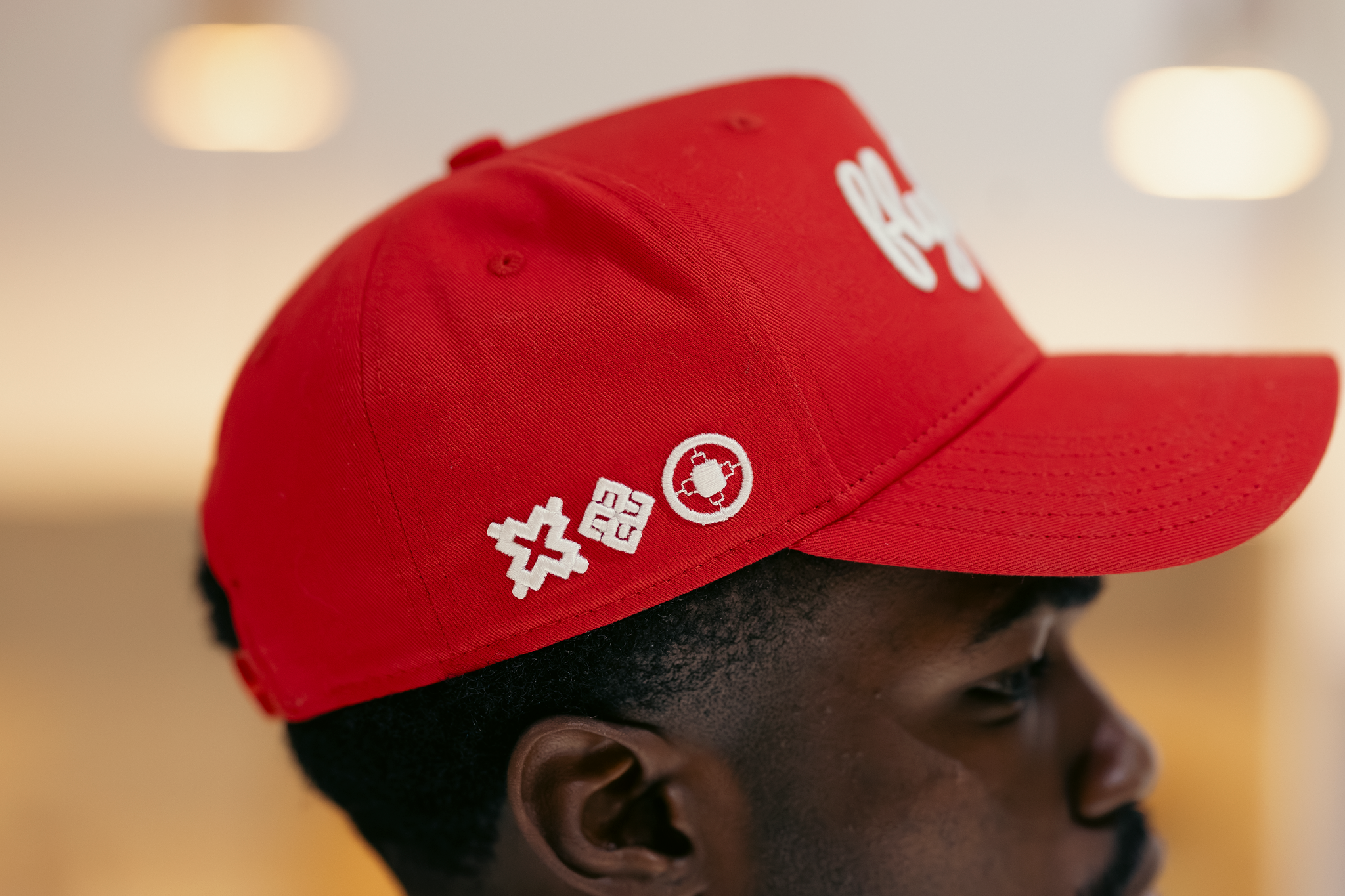 FLY HIGH GABLE CAP